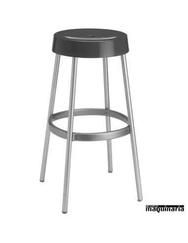 Taburete de aluminio AGGIM y plastico resina