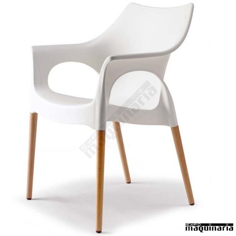 Sillón AGOLA con patas de madera de haya