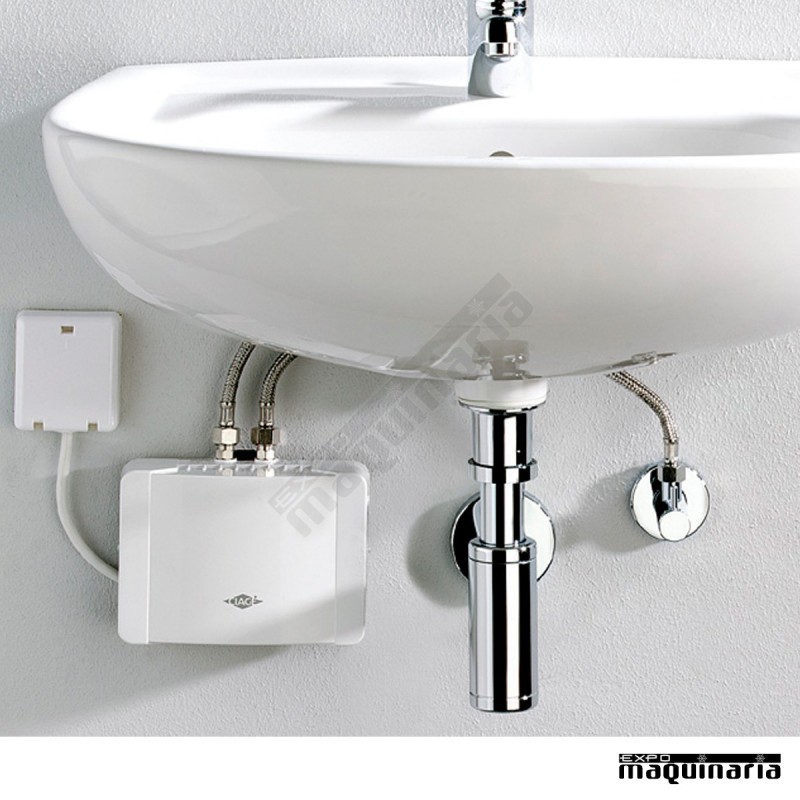 Calentador de agua instantáneo proporciona agua caliente a lavamanos.