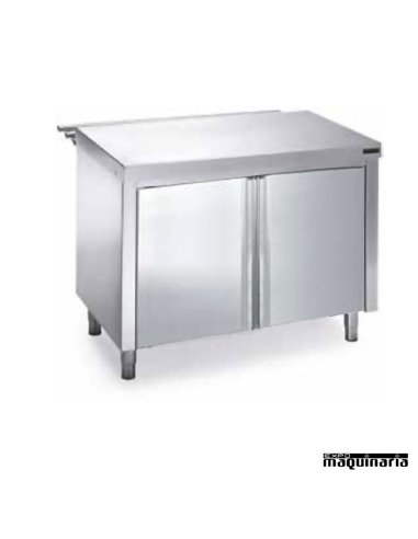 Mueble self service neutro con puertas y estante puertas batientes