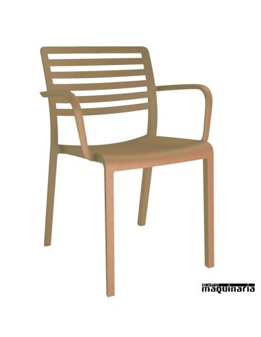 Silla bar Lama con brazos color arena