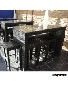 Conjunto de mesa alta + 8 taburetes de rattan  2