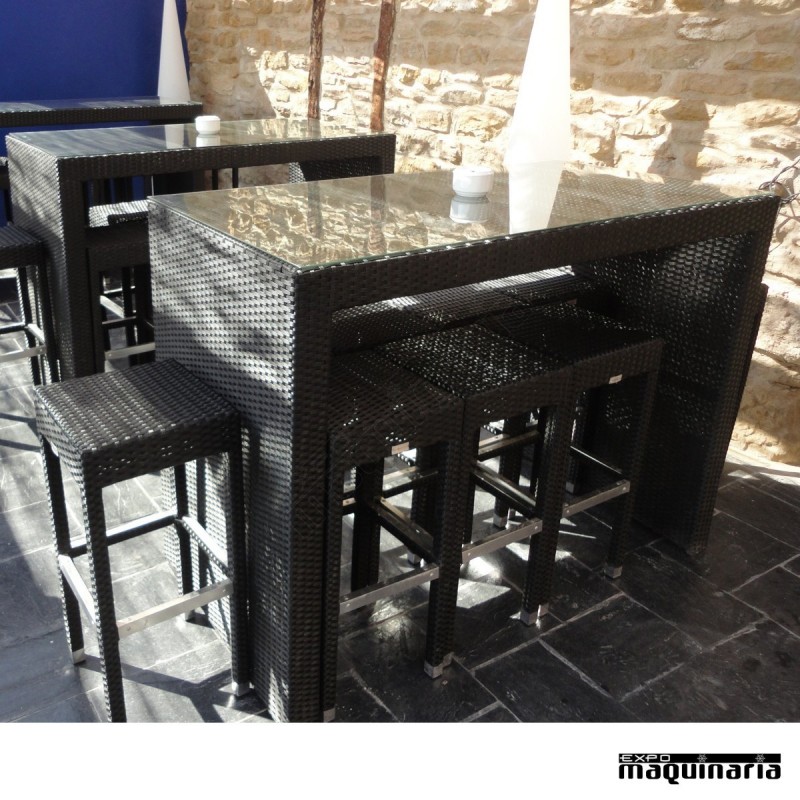 ▷ Mesa alta para terraza y taburetes -  ®