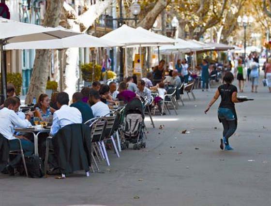 terraza llena